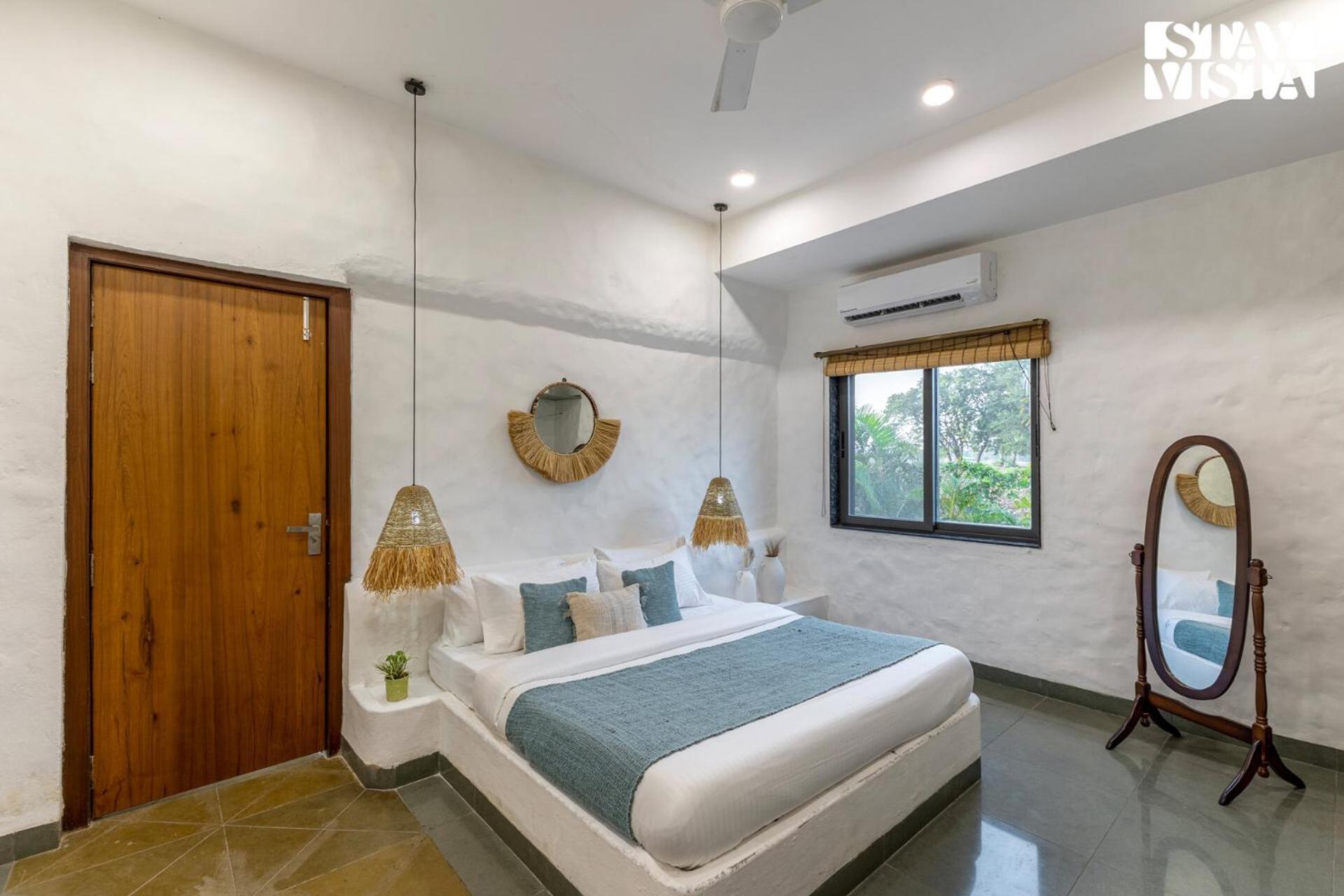Stayvista At Lotus By The Lake With Pool, Bbq & Lawn Indore Exterior photo